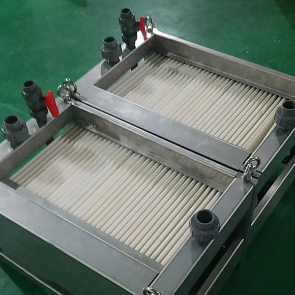 ���������x��ƽ���մ�Ĥ